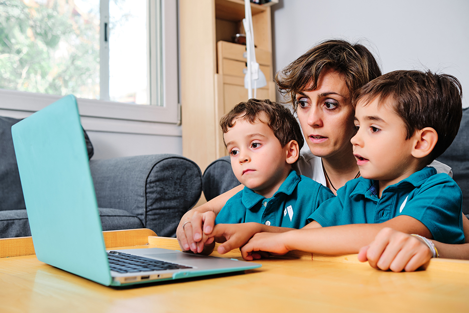 4 tips for separated parents to navigate custody battles in family law