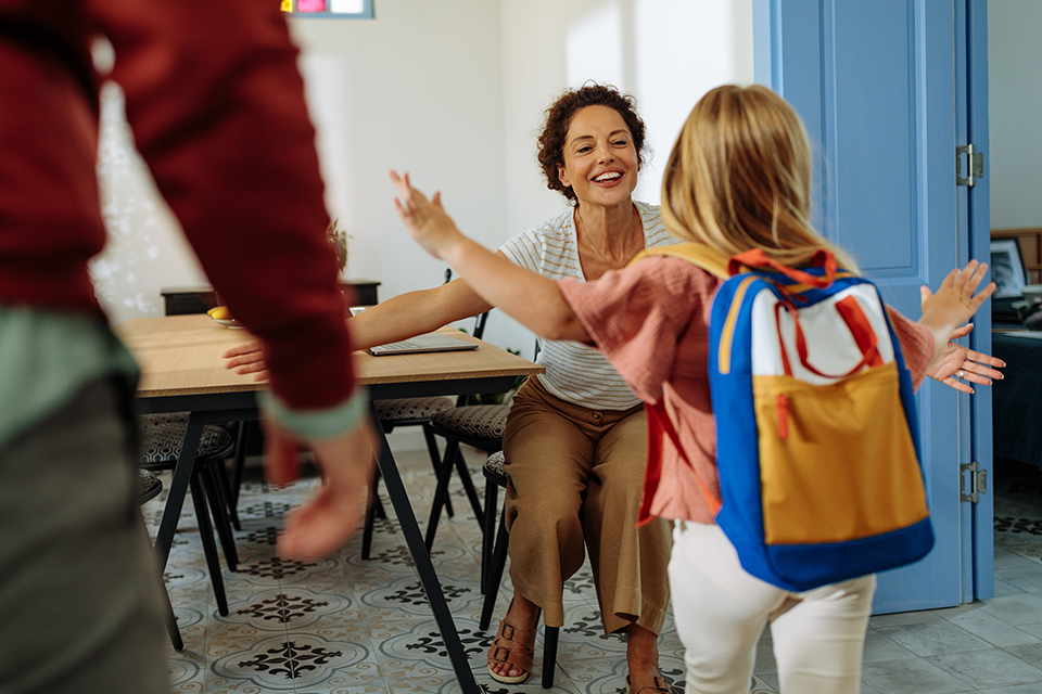 Top 6 things to consider for child handover when co-parenting after separation