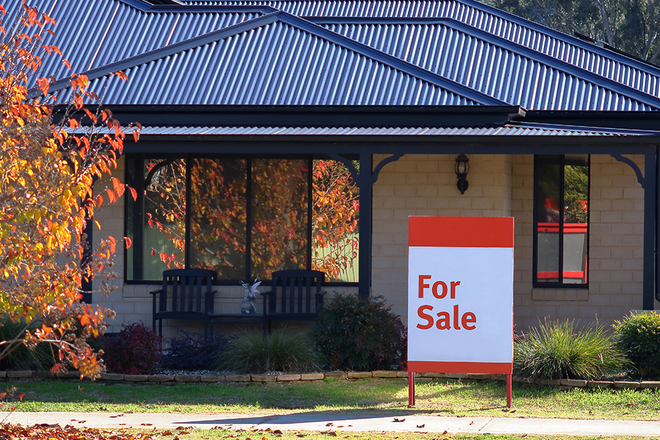 Selling property after separation but before property settlement